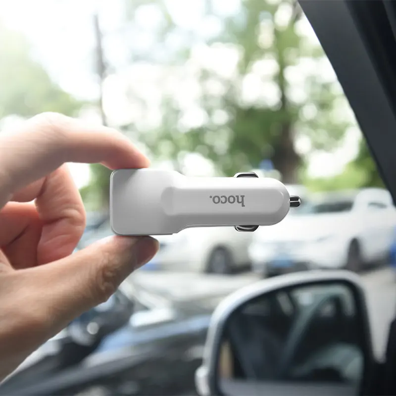 Автомобільне зарядне Hoco Z23 2 USB 2,4А Білий), зображення 8