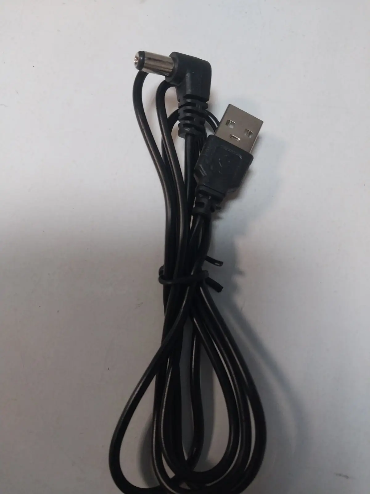 Кабель живлення Power USB папа - 5,5/2.1mm Штекер 90 град 1метр від батарейки.com.ua