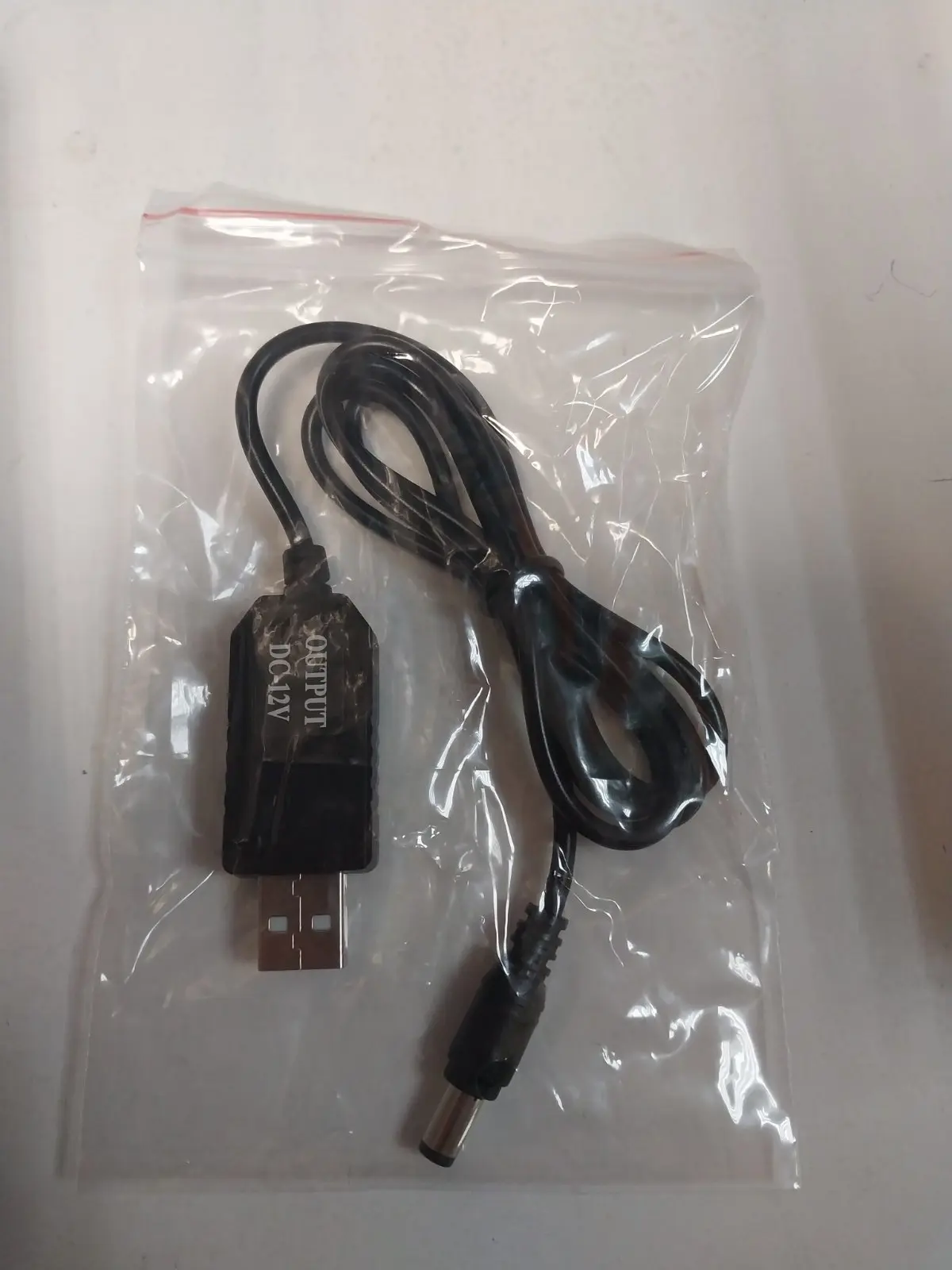 Кабель живлення для роутера USB на 12В, штекер 5,5*2,5мм, 1м від батарейки.com.ua