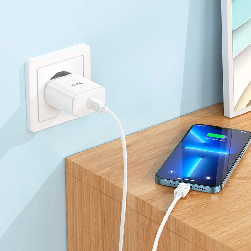 Мережеве Зарядне HOCO C104A Type-C 3A QC 3.0 PD20W кабель Type-C to lightning white), зображення 7 Мережеве Зарядне HOCO C104A Type-C 3A QC 3.0 PD20W кабель Type-C to lightning white), зображення 7