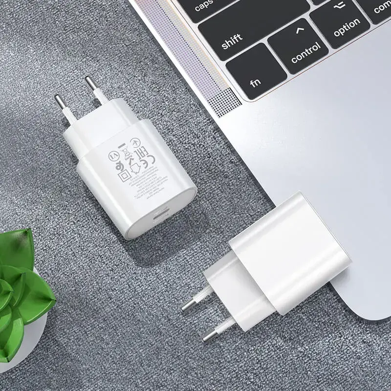 Зарядне HOCO N22 PD25W (Type-C 25W) з кабелем Type-C біла), зображення 4