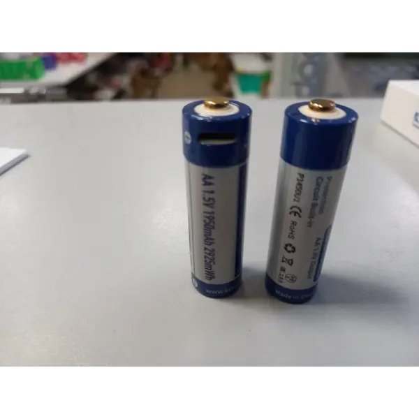 Акумулятор Літієвий Keeppower P14500U1 1.5V 1950mAh зарядка від USB та напруга 1,5В як у батарейки від батарейки.com.ua